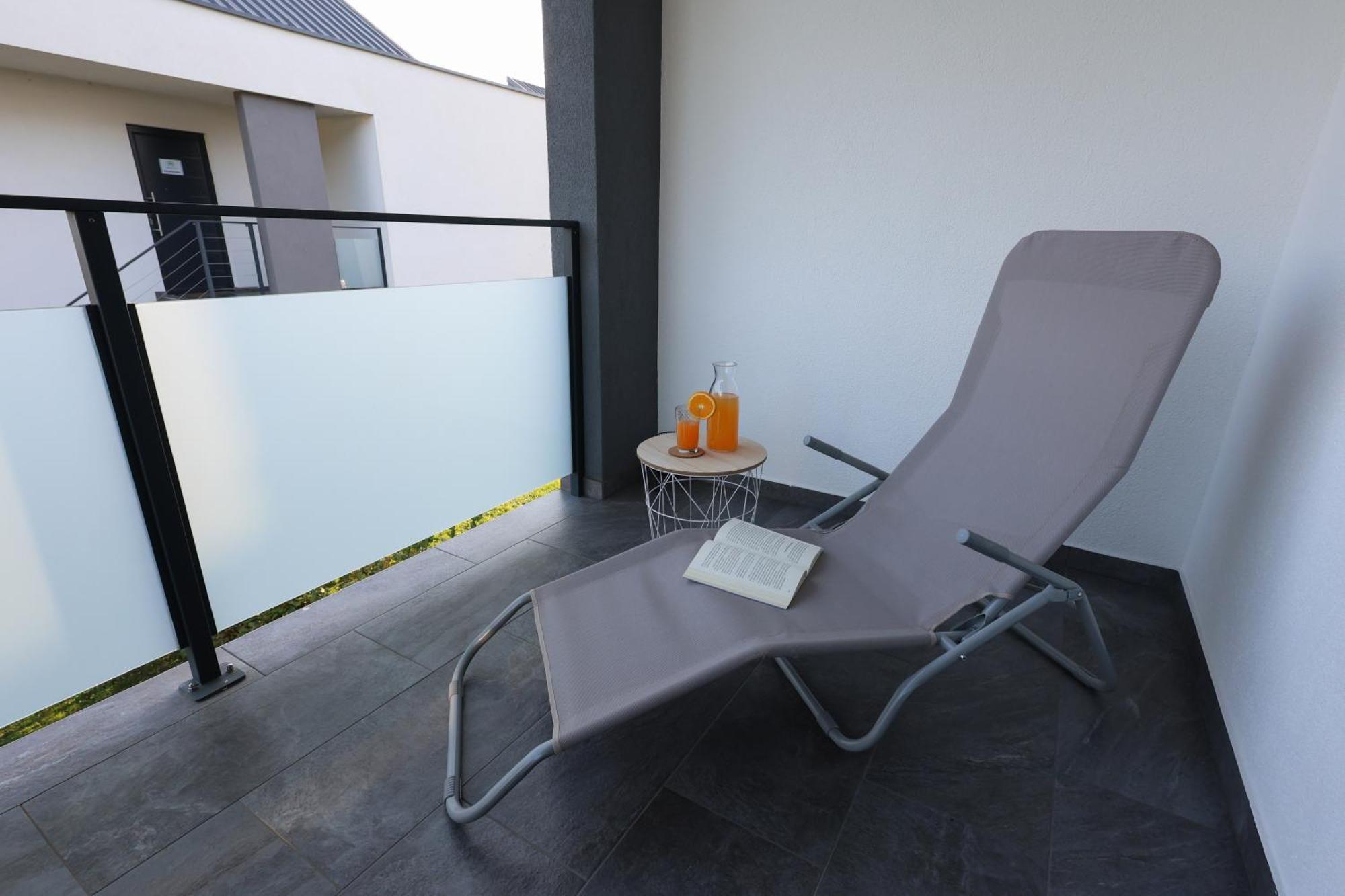 White Mountain Apartment Banovci Dış mekan fotoğraf